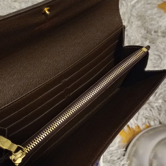 🤎SOLD🤎Louis Vuitton Damier Ebene Sarah Wallet - Picture 8 of 11